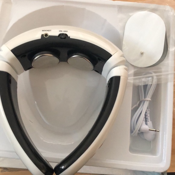 😊NeckRelax neck massager I have 2 new in box never used😊. - Picture 8 of 11